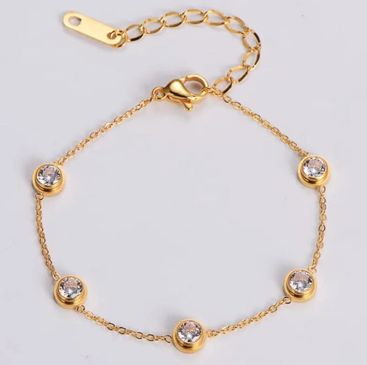Elegant bracelet with zirconias in gold