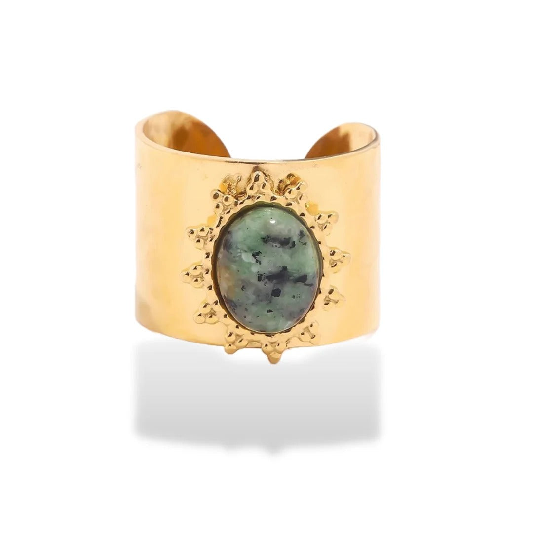 Vintage Golden Inlaid Stone Ring
